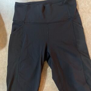 3 pairs cropped Lululemon leggings